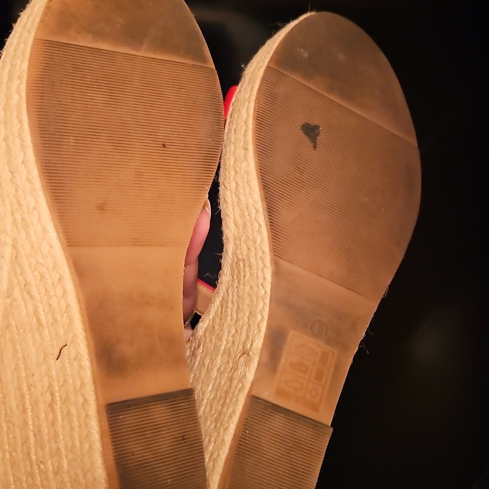 Women's Red Wedge Sandals - Picture 3 of 4